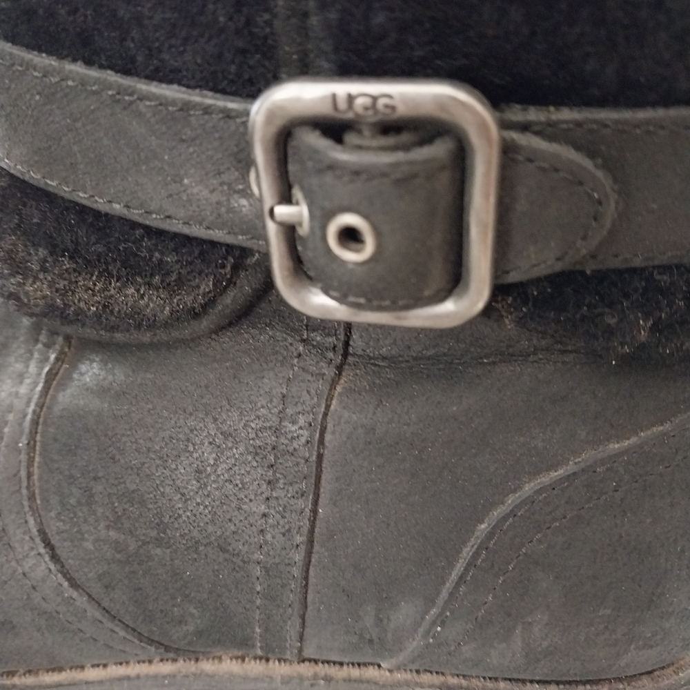 Boots - Picture 3 of 6